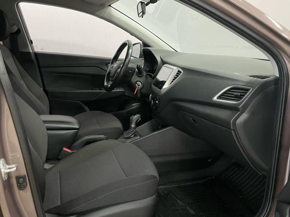 Hyundai Solaris II с пробегом 2019 года, цена 1 490 000 рублей, 93047 км, седан, Автокод Объявления