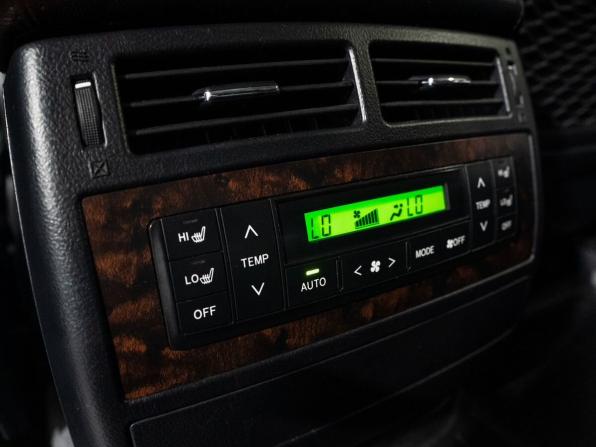 Toyota Land Cruiser 200 Series Рестайлинг 1 с пробегом 2012 года, цена 4 134 000 рублей, 123976 км, внедорожник, Автокод Объявления