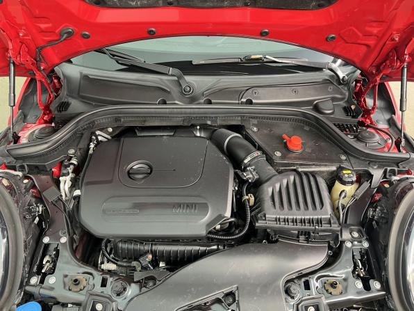 Mini Hatch III (F55/F56) Рестайлинг с пробегом 2019 года, цена 1 790 000 рублей, 118400 км, хэтчбек, Автокод Объявления