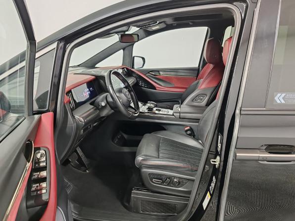 GAC M8 с пробегом 2024 года, цена 4 299 000 рублей, 53943 км, минивэн, Автокод Объявления