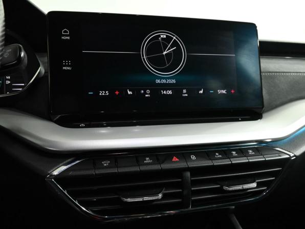 Skoda Octavia IV (A8) с пробегом 2021 года, цена 2 550 000 рублей, 28610 км, лифтбек, Автокод Объявления