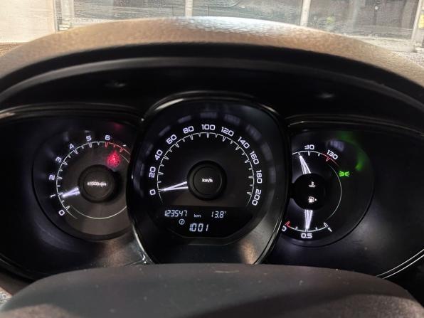Lada (ВАЗ) Vesta I с пробегом 2017 года, цена 890 000 рублей, 123545 км, седан, Автокод Объявления