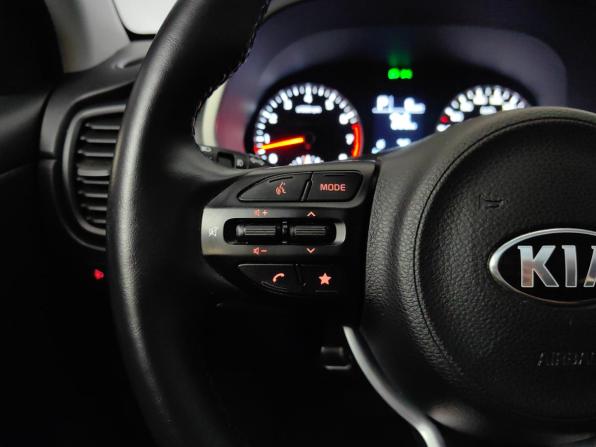 Kia Rio IV Рестайлинг с пробегом 2021 года, цена 1 649 000 рублей, 79267 км, седан, Автокод Объявления