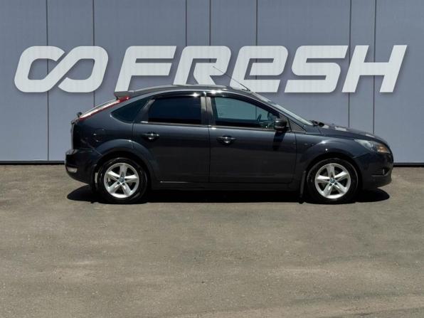 Ford Focus II Рестайлинг с пробегом 2010 года, цена 679 000 рублей, 216143 км, хэтчбек, Автокод Объявления