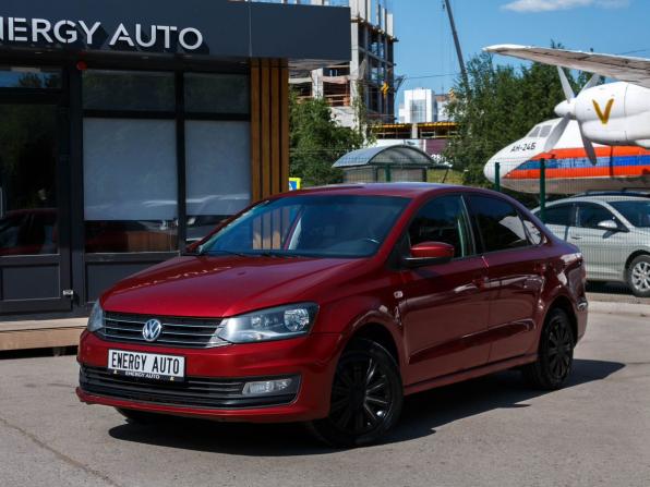Volkswagen Polo V Рестайлинг с пробегом 2015 года, цена 950 000 рублей, 102732 км, седан, Автокод Объявления
