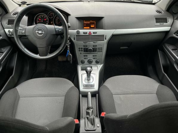 Opel Astra H Рестайлинг с пробегом 2010 года, цена 298 762 рубля, 281681 км, хэтчбек, Автокод Объявления