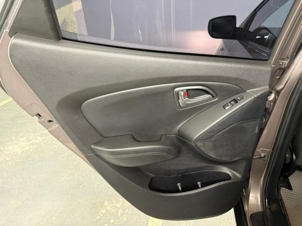 Hyundai ix35 I Рестайлинг с пробегом 2015 года, цена 1 199 000 рублей, 210015 км, внедорожник, Автокод Объявления
