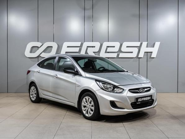 Hyundai Solaris I с пробегом 2012 года, цена 799 000 рублей, 221714 км, седан, Автокод Объявления