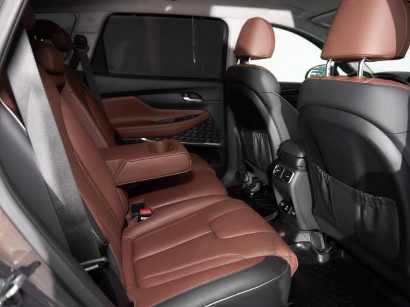Hyundai Santa Fe IV Рестайлинг с пробегом 2022 года, цена 4 164 000 рублей, 73225 км, внедорожник, Автокод Объявления