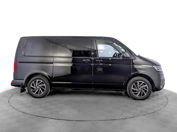 Volkswagen Multivan T6 Рестайлинг с пробегом 2021 года, цена 5 810 000 рублей, 107197 км, минивэн, Автокод Объявления