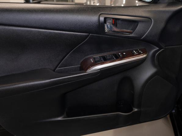 Toyota Camry VII (XV50) Рестайлинг с пробегом 2017 года, цена 2 400 000 рублей, 113137 км, седан, Автокод Объявления