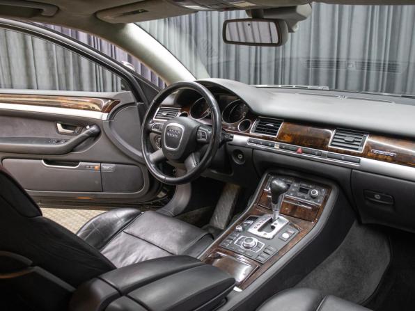 Audi A8 II (D3) Рестайлинг 2 с пробегом 2008 года, цена 979 000 рублей, 177000 км, седан, Автокод Объявления