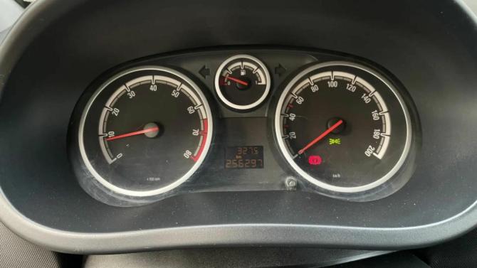 Opel Corsa D с пробегом 2008 года, цена 290 000 рублей, 256300 км, хэтчбек, Автокод Объявления
