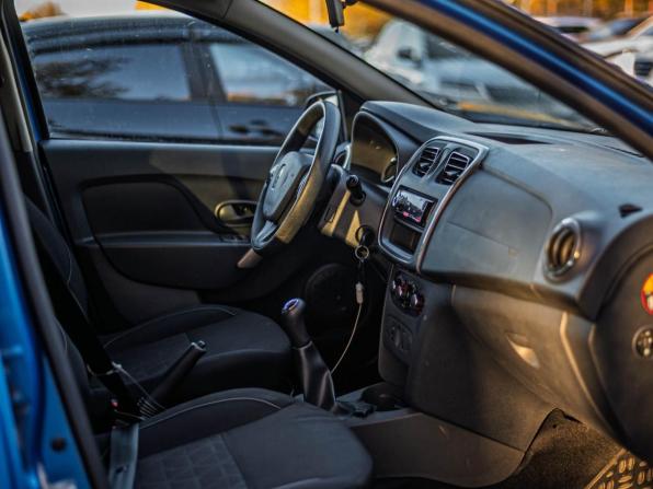 Renault Sandero II с пробегом 2016 года, цена 815 000 рублей, 106688 км, хэтчбек, Автокод Объявления