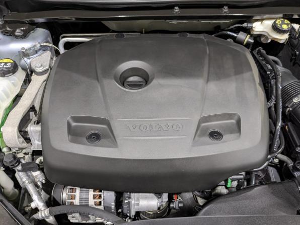 Volvo V40 II Рестайлинг с пробегом 2019 года, цена 2 390 000 рублей, 65640 км, хэтчбек, Автокод Объявления