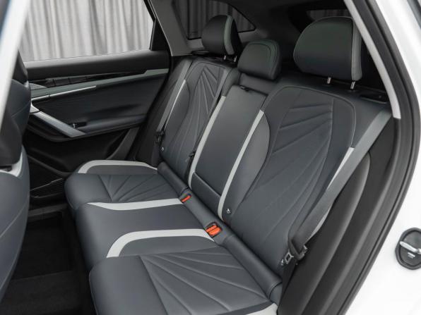 Geely Atlas II с пробегом 2024 года, цена 3 240 000 рублей, 12887 км, внедорожник, Автокод Объявления