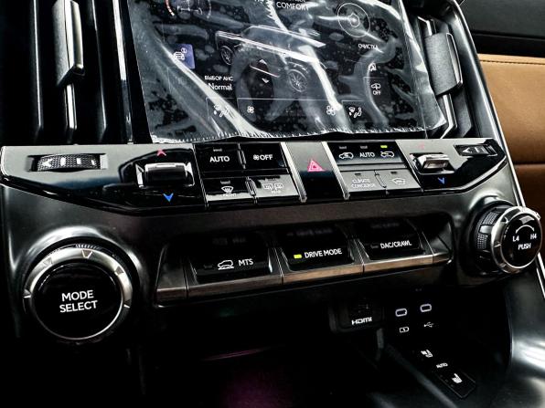 Lexus LX IV с пробегом 2025 года, цена 20 999 000 рублей, 1510 км, внедорожник, Автокод Объявления