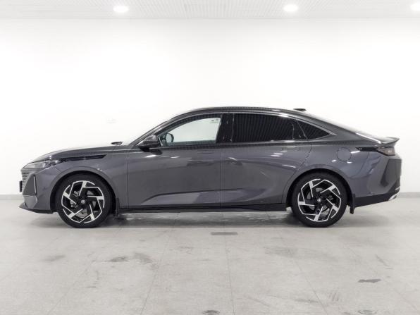 Changan Lamore с пробегом 2024 года, цена 2 070 000 рублей, 11257 км, седан, Автокод Объявления