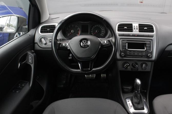 Volkswagen Polo V Рестайлинг с пробегом 2016 года, цена 1 110 000 рублей, 140181 км, седан, Автокод Объявления