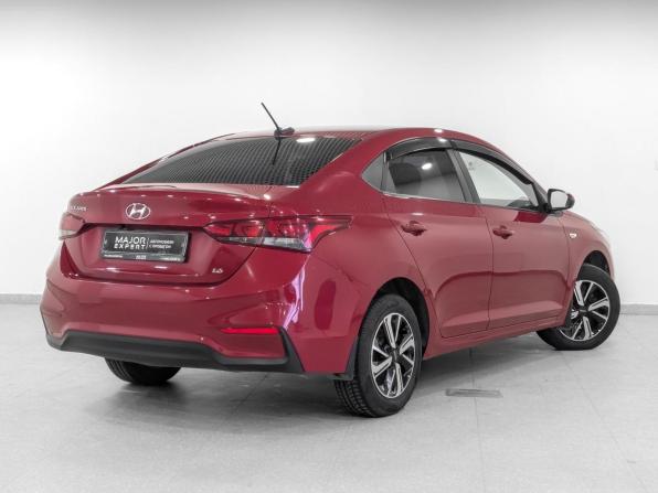 Hyundai Solaris II с пробегом 2018 года, цена 1 300 000 рублей, 104687 км, седан, Автокод Объявления