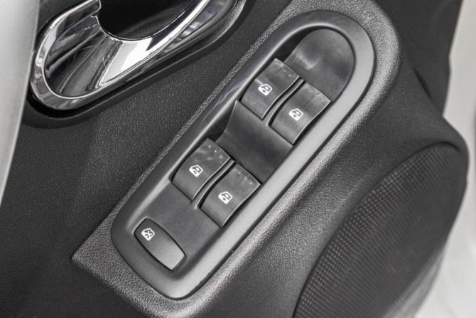 Nissan Terrano III (D10) с пробегом 2014 года, цена 1 099 000 рублей, 177000 км, внедорожник, Автокод Объявления