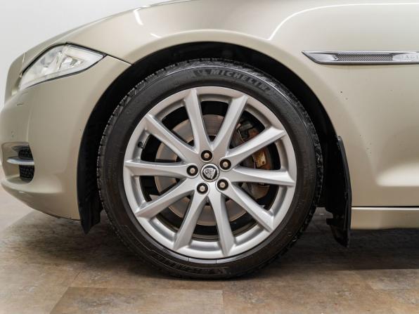 Jaguar XJ IV (X351) с пробегом 2013 года, цена 2 500 000 рублей, 96694 км, седан, Автокод Объявления