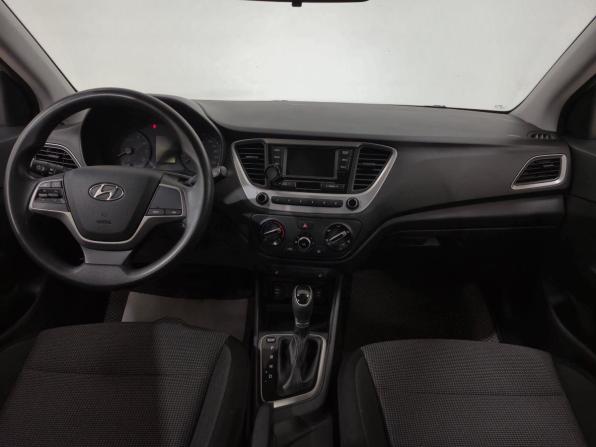 Hyundai Solaris II с пробегом 2017 года, цена 1 280 000 рублей, 112707 км, седан, Автокод Объявления