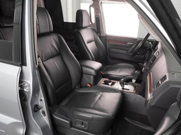 Mitsubishi Pajero IV с пробегом 2008 года, цена 1 929 000 рублей, 208492 км, внедорожник, Автокод Объявления