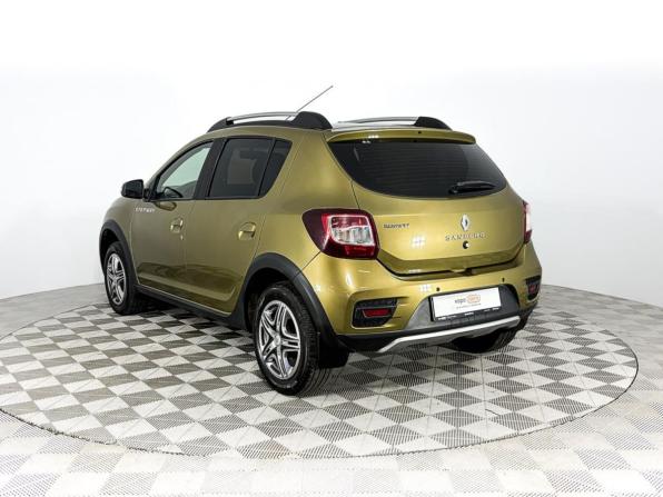 Renault Sandero II с пробегом 2017 года, цена 898 400 рублей, 163696 км, хэтчбек, Автокод Объявления