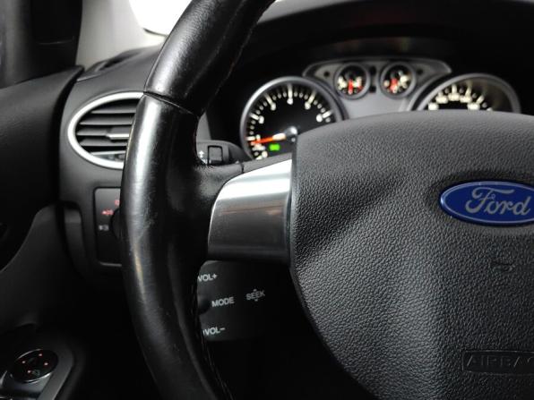 Ford Focus II Рестайлинг с пробегом 2010 года, цена 599 000 рублей, 144676 км, седан, Автокод Объявления