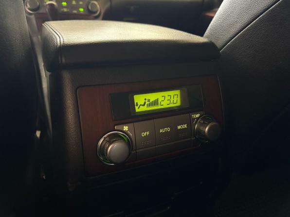 Toyota Highlander II (XU40) Рестайлинг с пробегом 2012 года, цена 1 628 300 рублей, 287238 км, внедорожник, Автокод Объявления
