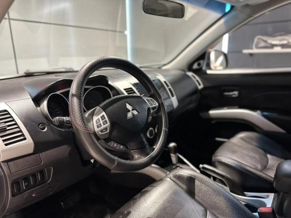 Mitsubishi Outlander II с пробегом 2007 года, цена 1 100 000 рублей, 181000 км, внедорожник, Автокод Объявления