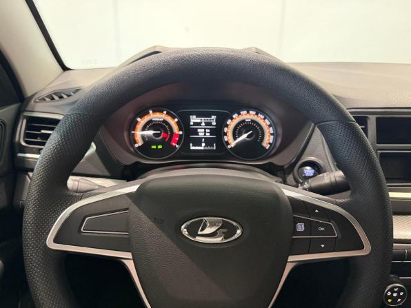 Lada (ВАЗ) Vesta I Рестайлинг (NG) с пробегом 2023 года, цена 1 310 000 рублей, 31000 км, седан, Автокод Объявления