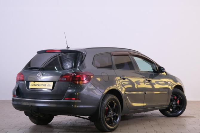 Opel Astra J Рестайлинг с пробегом 2013 года, цена 979 000 рублей, 119172 км, универсал, Автокод Объявления