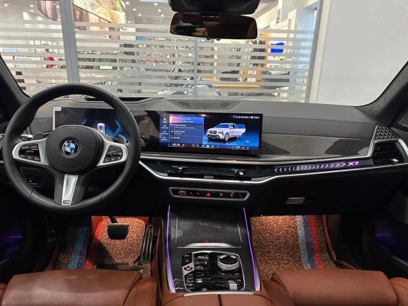 BMW X7 I (G07) Рестайлинг с пробегом 2025 года, цена 15 965 000 рублей, 7252 км, внедорожник, Автокод Объявления