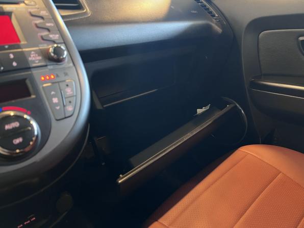 Kia Soul I с пробегом 2011 года, цена 499 000 рублей, 422048 км, хэтчбек, Автокод Объявления