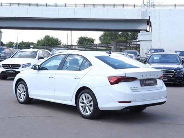 Skoda Octavia IV (A8) с пробегом 2020 года, цена 2 240 000 рублей, 120000 км, лифтбек, Автокод Объявления