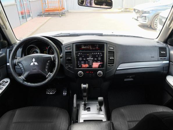 Mitsubishi Pajero IV Рестайлинг 1 с пробегом 2011 года, цена 1 650 000 рублей, 313937 км, внедорожник, Автокод Объявления