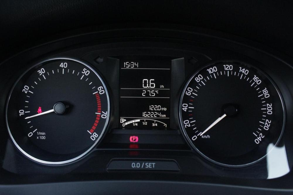 Skoda Rapid I Брянск  - изображение 18