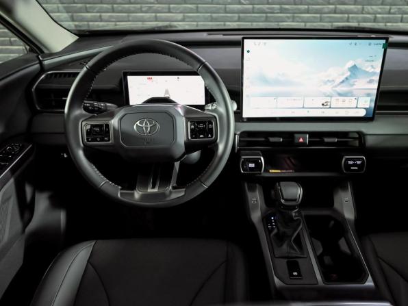 Toyota RAV4 VI (XA60) с пробегом 2026 года, цена 4 700 000 рублей, 37 км, внедорожник, Автокод Объявления