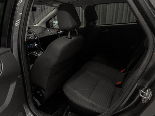 Ford Focus III Рестайлинг с пробегом 2019 года, цена 1 350 000 рублей, 79500 км, универсал, Автокод Объявления