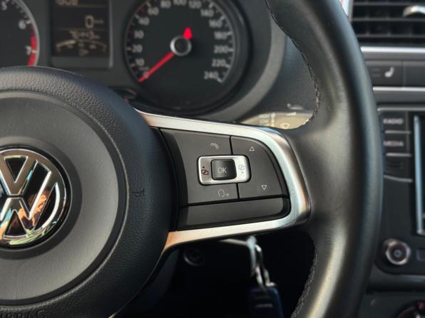 Volkswagen Polo V Рестайлинг с пробегом 2019 года, цена 1 370 000 рублей, 76443 км, седан, Автокод Объявления