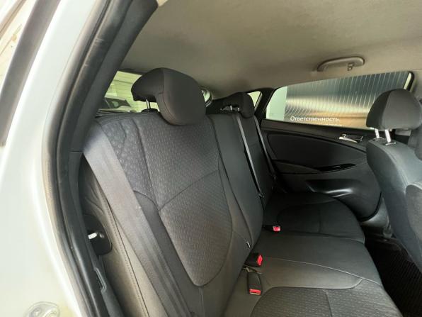 Hyundai Solaris I с пробегом 2012 года, цена 849 000 рублей, 180008 км, хэтчбек, Автокод Объявления