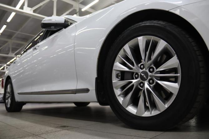 Hyundai Genesis II с пробегом 2015 года, цена 1 995 950 рублей, 178367 км, седан, Автокод Объявления
