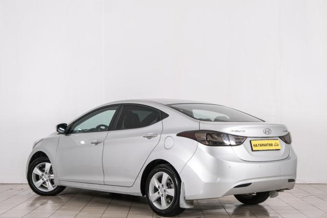 Hyundai Avante V с пробегом 2011 года, цена 949 000 рублей, 181000 км, седан, Автокод Объявления