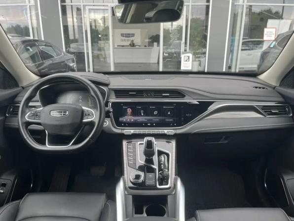 Geely Atlas Pro с пробегом 2023 года, цена 2 000 000 рублей, 63201 км, внедорожник, Автокод Объявления