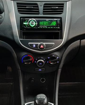 Hyundai Solaris I с пробегом 2014 года, цена 849 000 рублей, 168218 км, хэтчбек, Автокод Объявления