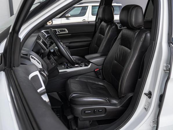 Ford Explorer V с пробегом 2015 года, цена 1 850 000 рублей, 294053 км, внедорожник, Автокод Объявления