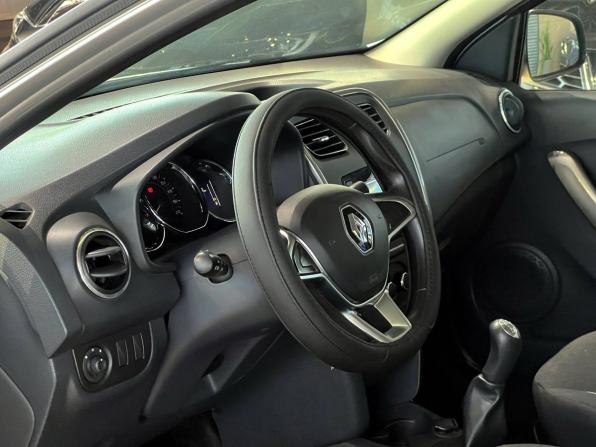 Renault Logan II Рестайлинг с пробегом 2020 года, цена 1 310 000 рублей, 55300 км, седан, Автокод Объявления