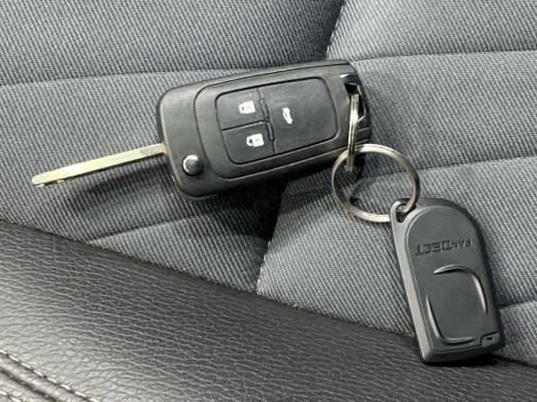 Opel Astra J Рестайлинг с пробегом 2013 года, цена 699 000 рублей, 189354 км, седан, Автокод Объявления